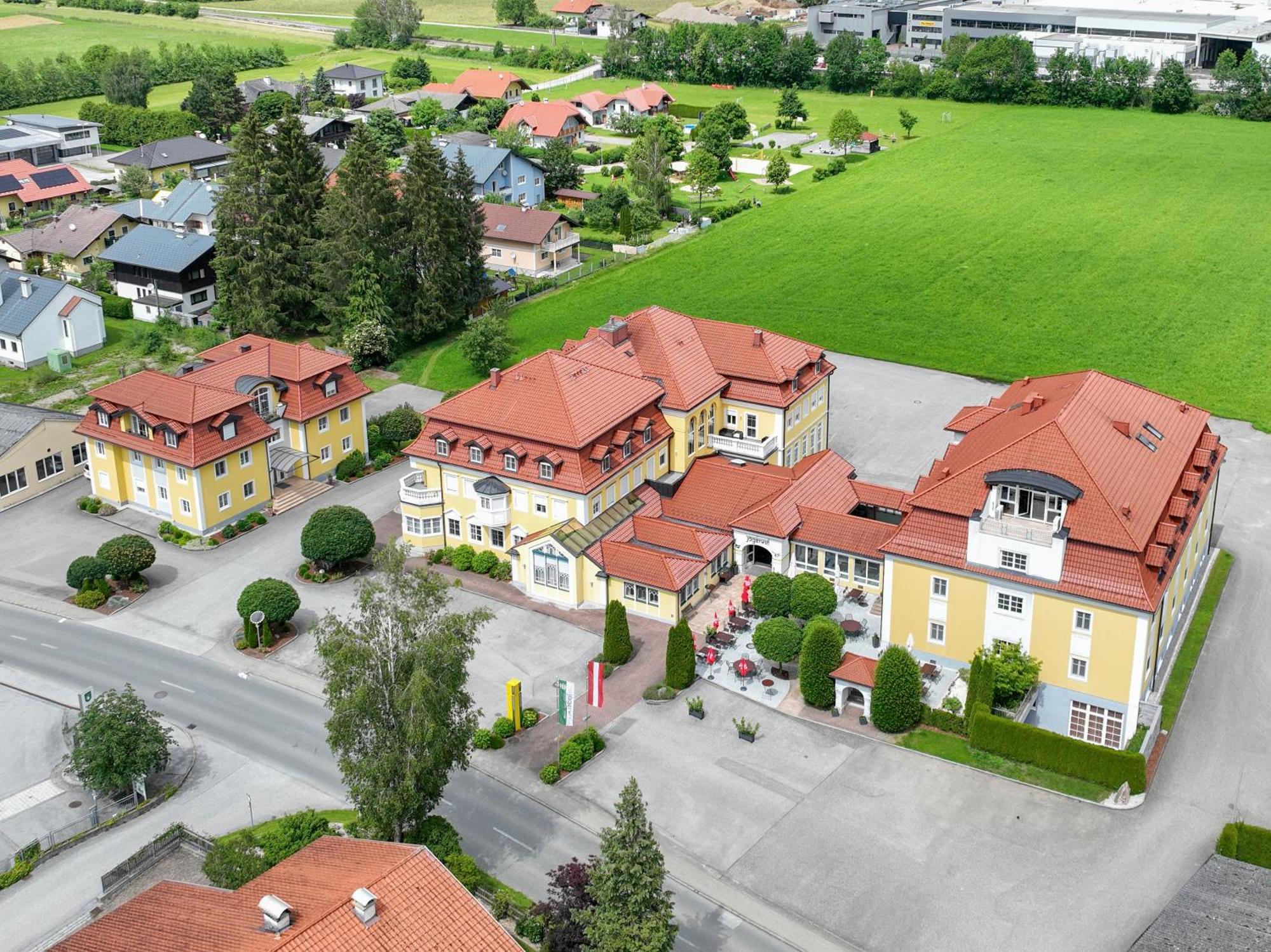 Gasthof Hotel Jaegerwirt Strasswalchen Exterior photo